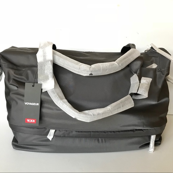 SOLD ! Tumi Voyageur Dorsten Nylon Duffle Bag - Picture 10 of 11
